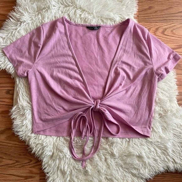 Shein Front Tie Crop Top - Picture 1 of 4
